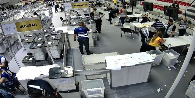 Zgjedhjet/ PS shkon në 83 mandate, PD zbret në 50, Mundësia merr