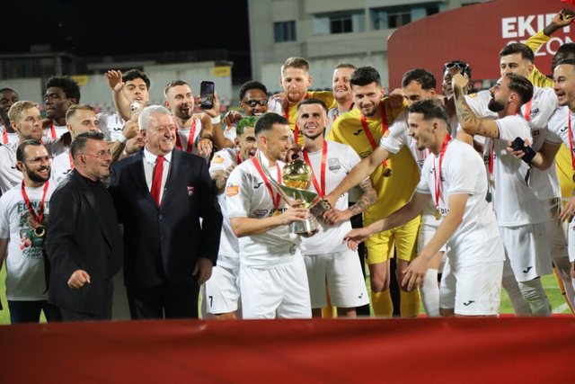 Egnatia fitoi titullin kampion, zbulohet premio marramend&euml;se q&euml; fituan