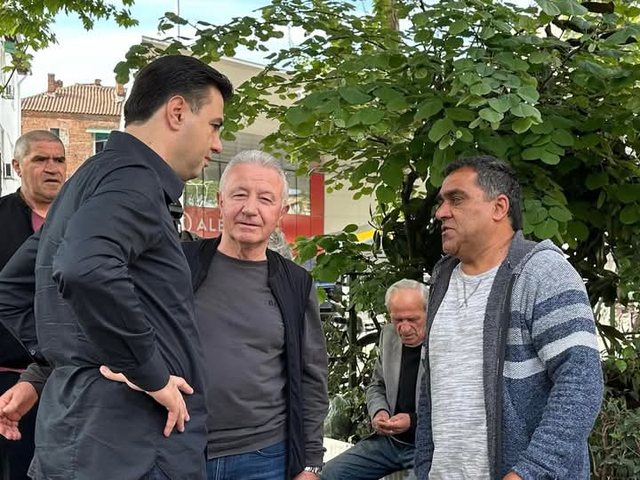 Lulzim Basha dhe Pëllumb Seferi, pranë qytetarëve të
