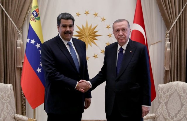 Mes krizës me SHBA-në, Maduro dhe Erdogan bisedë telefonike,