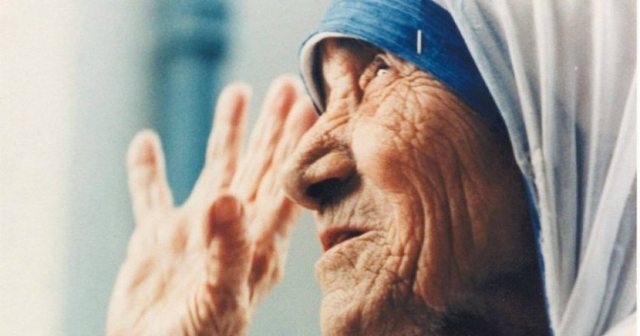 Nobelistja shqiptare Gonxhe Bojaxhiu – Sot, 115 vite nga lindja e