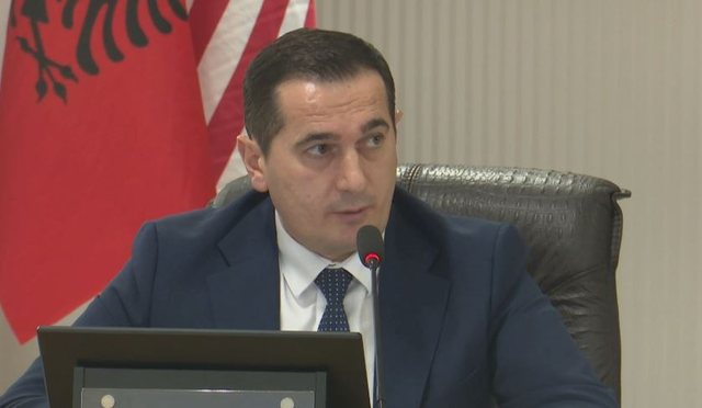 Këshilli i Mandateve vendos nesër për imunitetin e Ballukut,