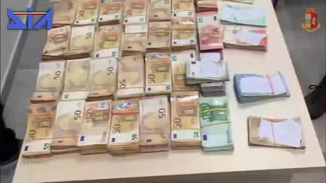 Dosja/ Arrestimi i grupit t&euml; Igli Kamberit, si u dokumentua dor&euml;zimi i