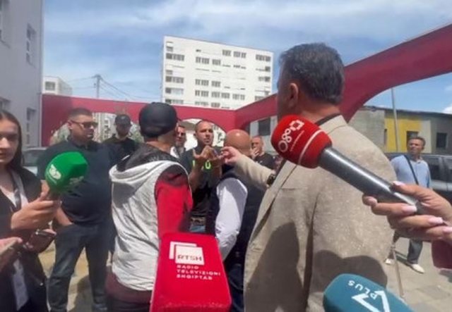 “Ta tregoj unë…”, Flamur Noka përplaset me