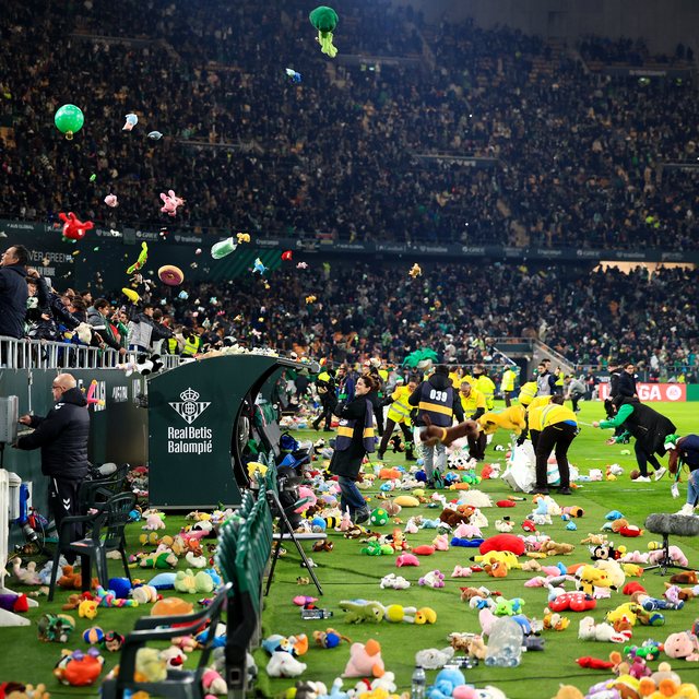 FOTO/ Tradita e ve&ccedil;ant&euml; e klubit t&euml; La Liga-s, lodrat prej