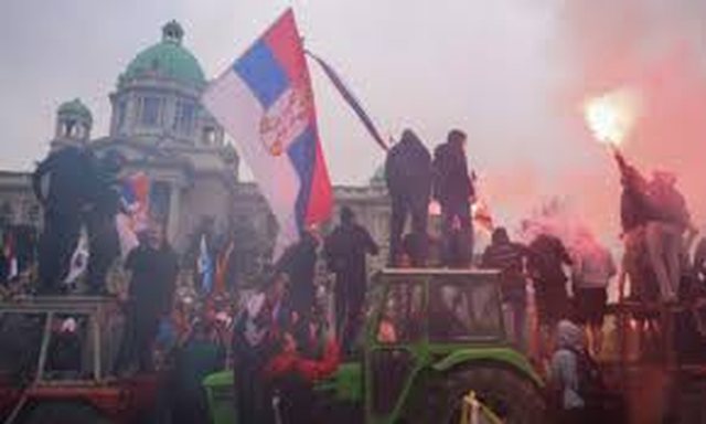 Students "lit up" Belgrade today, Vučić addresses the nation shortly