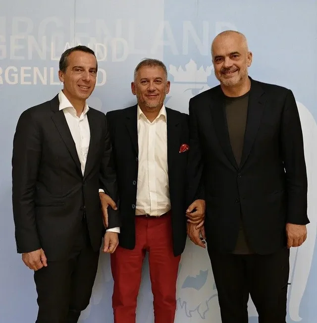 Skandal Diplomatik/ Ambasadori i Shqipërisë në Austri me master