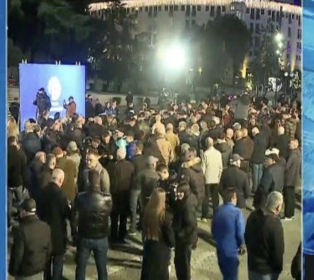 Nis “Foltorja” e PD, demokratët mblidhen para