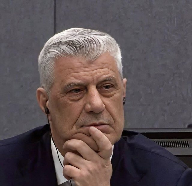 Analiz&euml; Juridike e &Ccedil;&euml;shtjes para Dhomave t&euml; Specializuara