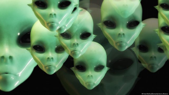 Trump urdh&euml;ron Pentagonin t&euml; publikoj&euml; dosjet p&euml;r UFO-t dhe