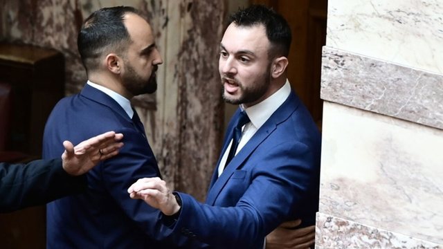 Arrestohet deputeti grek, goditi me grusht kolegun gjatë debatit në