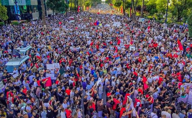 Protests do not produce leaders