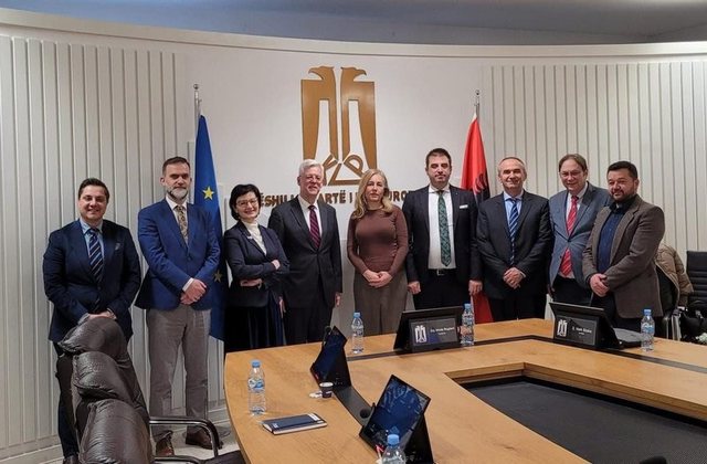 Ambasadori gjerman takohet me kryetaren e KLP-së, Bergner: SPAK, sukses