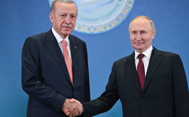 Erdogan mesazh Putinit: Ju presim në Stamboll për zhvillimin e