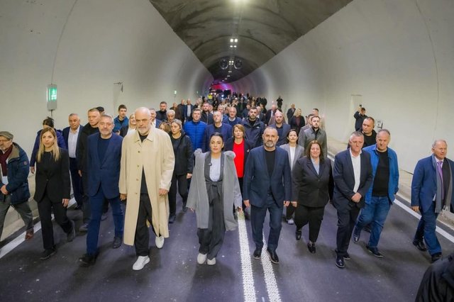 U inaugurua për fushatë pa kolaudim, tuneli i Murrizit ngre