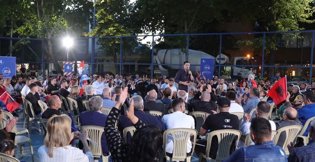 “Nuk luftohet korrupsioni me shokët e Ramës dhe me Metën e