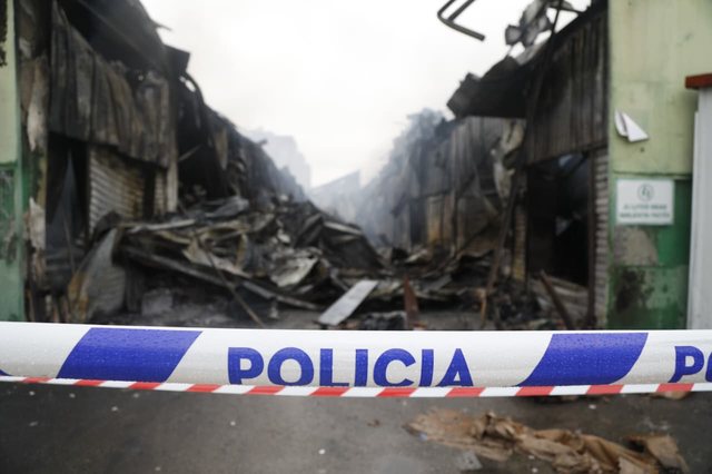 Completely burned shops and ruins, view from the "May 5" market after