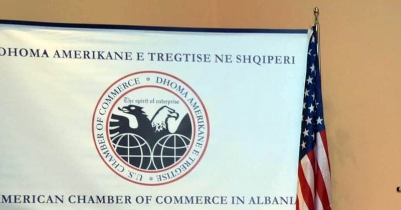 Dhoma Amerikane kundër paqes fiskale: Nxit pastrimin e parave, legalizon