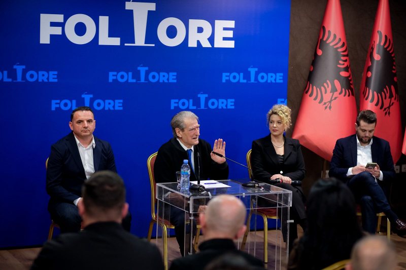 &ldquo;Territorialja&rdquo; dhe &ldquo;Zgjedhorja&rdquo;/ Berisha: Kemi presion