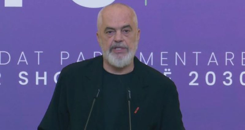 Qytetar&euml;t 20 dit&euml; n&euml; protesta t&euml; m&euml;dha kund&euml;r