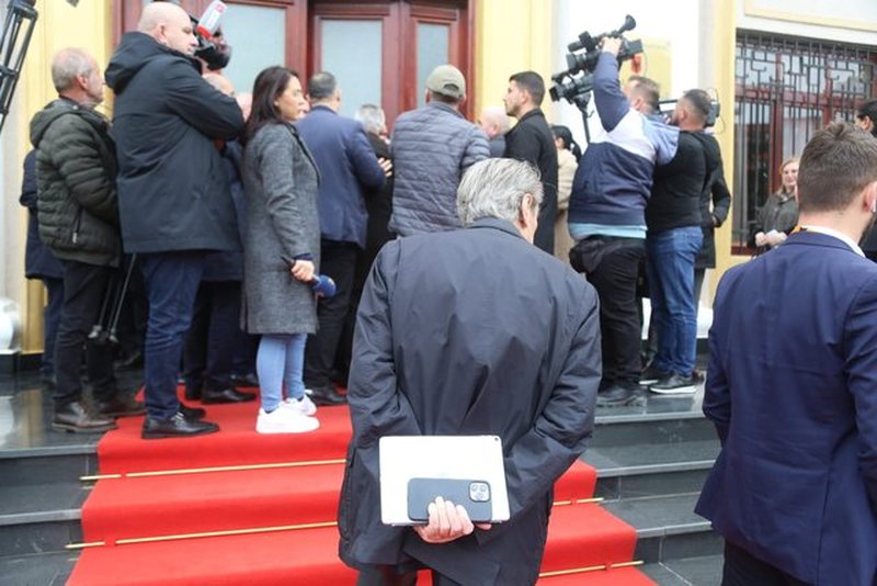 The historic leader was catapulted into a turtle that is chasing Salianji!