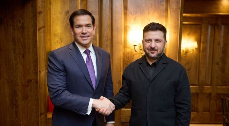 Rubio siguron Zelenskyn p&euml;r angazhimin e SHBA-s&euml;, paralajm&euml;ron