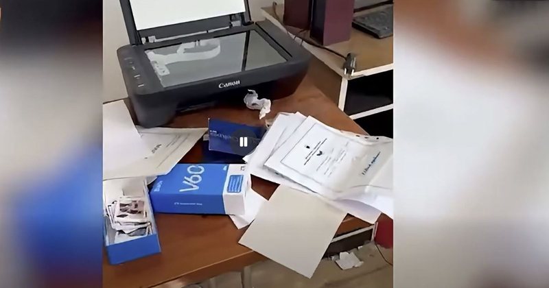 EMRAT/ Falsifikonin dokumente, arrestohen n&euml; Tiran&euml; bab&euml; e bir
