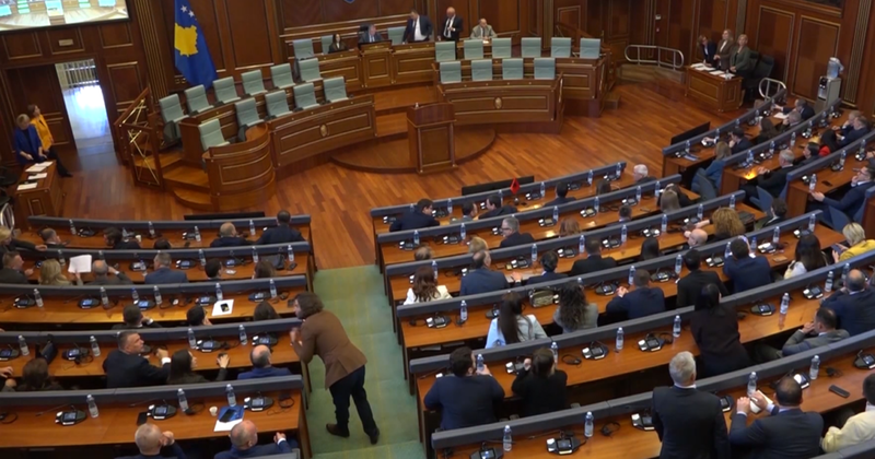 Ngërçi politik në Kosovë, deputetët në