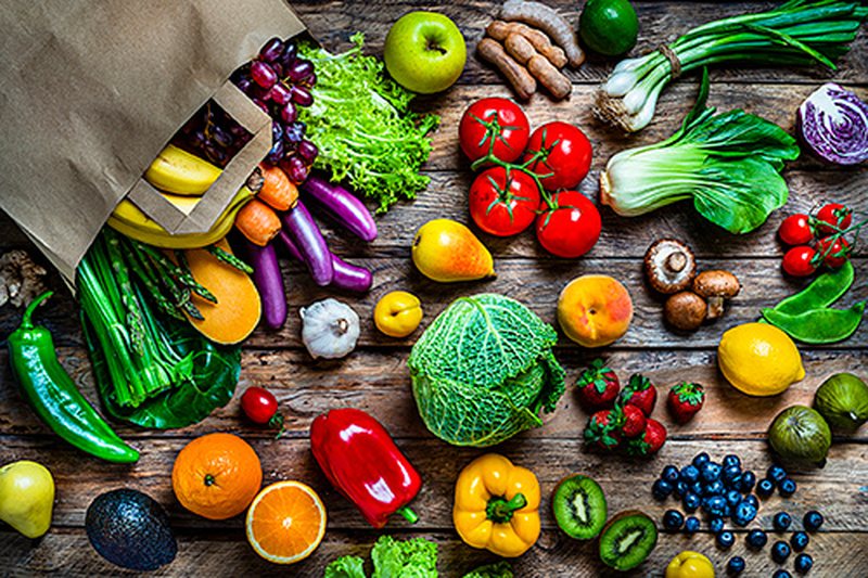 Sekreti i një barku të sheshtë? Këto fruta dhe perime ju