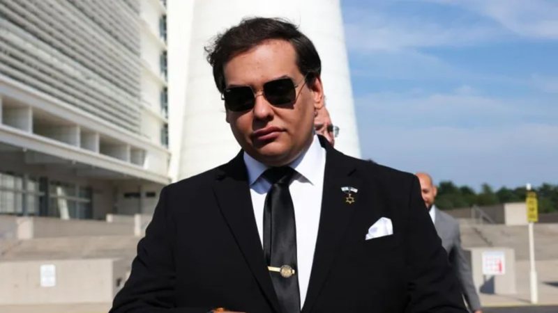 Gënjeu me CV-në dhe përdori fondet e fushatës për