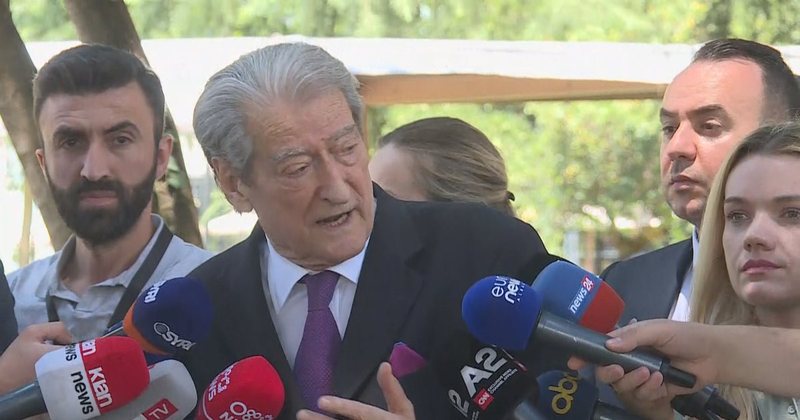 Berisha sulmon kryetaren e SHISH: Vlora Hyseni, agjentja e Ram&euml;s dhe e