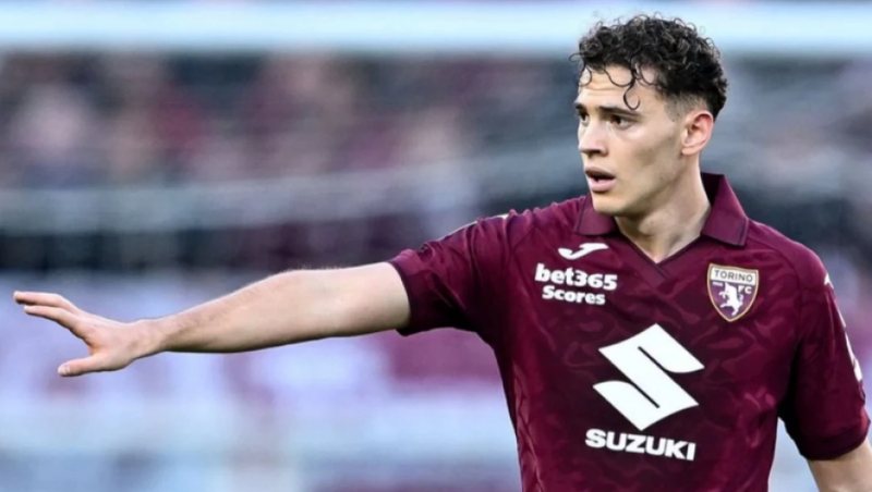 Asllani refuzon Beshiktashin, mesfushori kuqezi vendos t&euml;