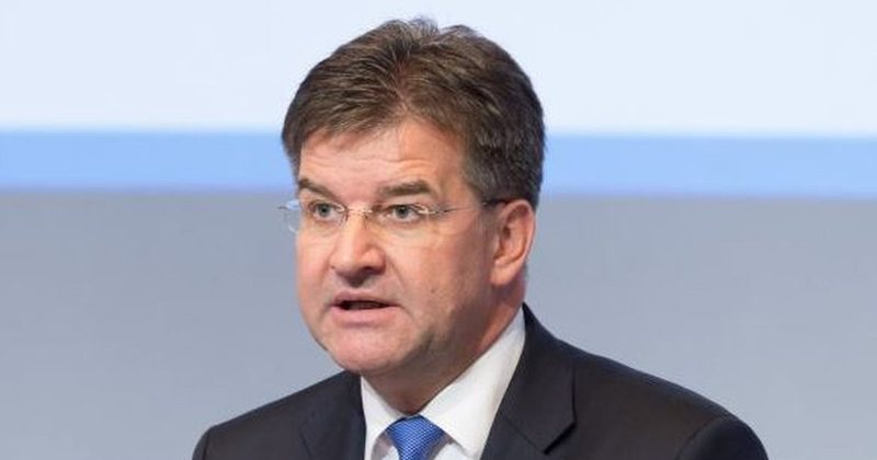 Emri i tij doli n&euml; dosjen Epstein, Miroslav Laj&ccedil;ak jep