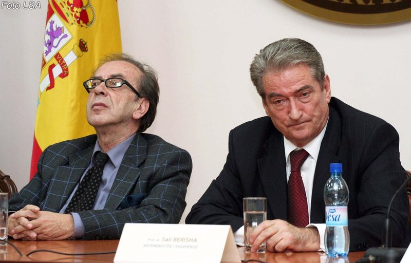 A e keni menduat ndonjëherë arratisjen në kohën e