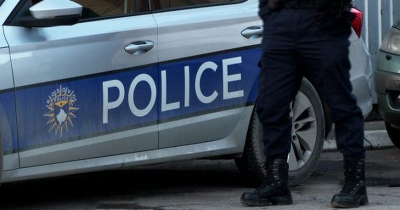 Konflikt i rëndë në familje, adoleshenti qëllon me armë