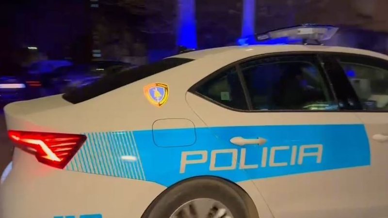 Krim brenda familjes n&euml; Kavaj&euml;, v&euml;llai vret v&euml;llan&euml;.