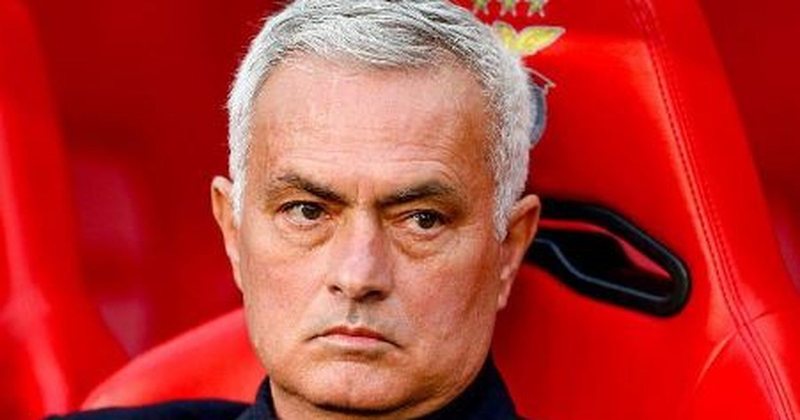 Mourinho jep sinjalin e par&euml; p&euml;r Real Madridin: Nuk largoj yjet, dua