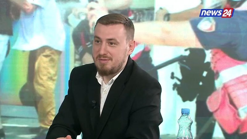 &ldquo;Revolta i ka delegjitimuar&rdquo;/ Gazetari: Qeveria p&euml;rpiqet