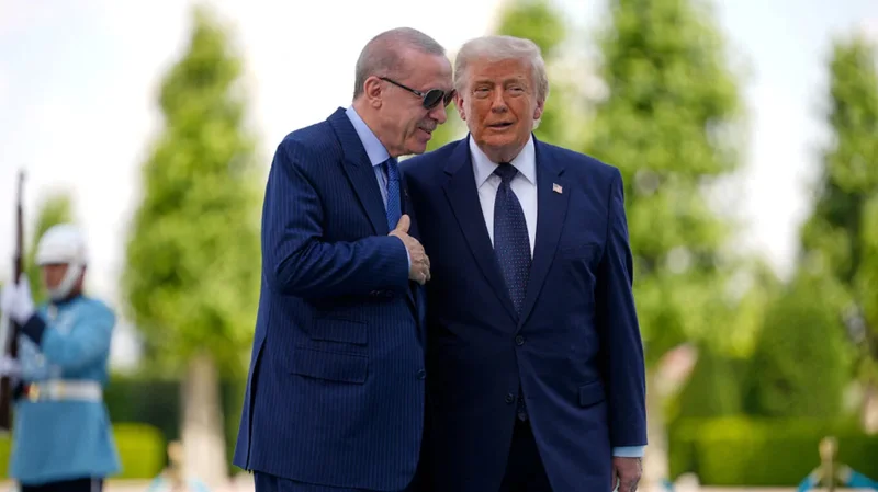Trump surprizon n&euml; Samitin e NATO-s: Erdogan &euml;sht&euml; miku im, do