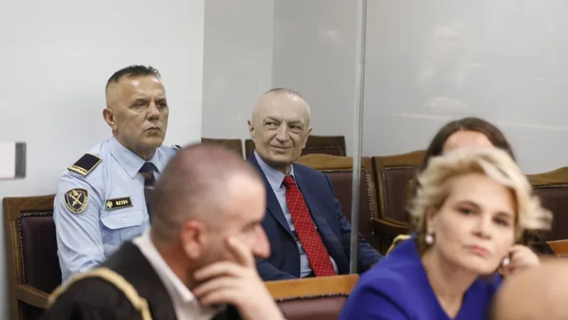 P&euml;rfundon seanca n&euml; GJKKO p&euml;r Met&euml;n dhe Kryemadhin, gjykata