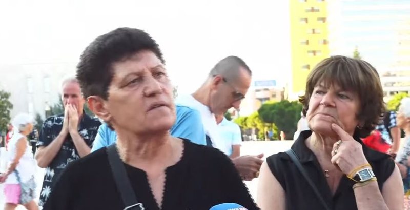 Protesta e 40 kund&euml;r qeveris&euml;/ &ldquo;N&euml; spitale s&rsquo;ka