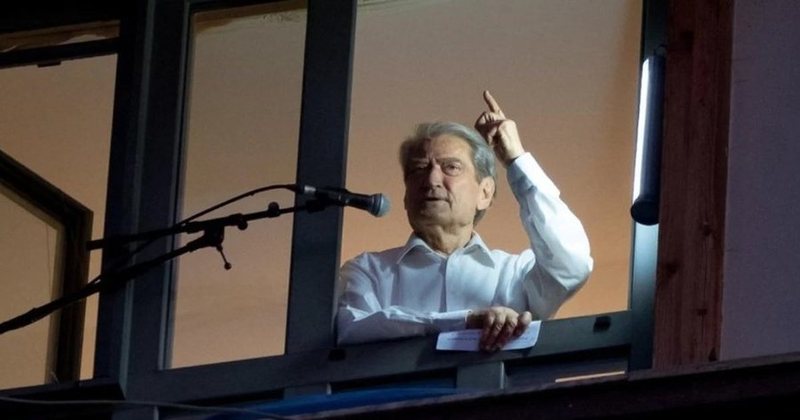 &ldquo;S&rsquo;keni l&euml;shuar pe p&euml;r liderin e opozit&euml;s, e