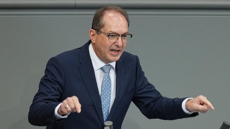Ministri gjerman paralajm&euml;ron rritje t&euml; rrezikut p&euml;r sulme