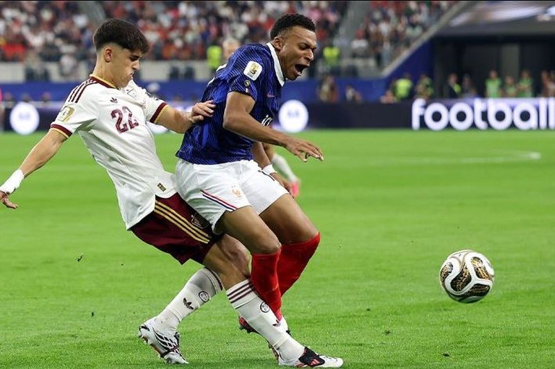 E papritur nga FIFA! L&euml; jasht&euml; dyshen q&euml; spikati me Spanj&euml;n,