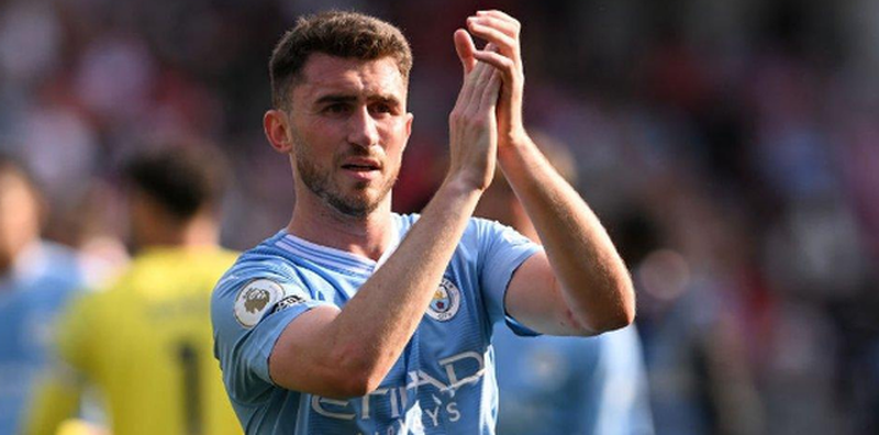 Barcelona k&euml;rkon p&euml;rforcim n&euml; mbrojtje/ Aymeric Laporte n&euml;