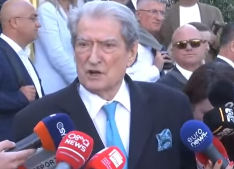 Berisha: Kuvendi nuk p&euml;rfaq&euml;son qytetar&euml;t, Rama varrosi