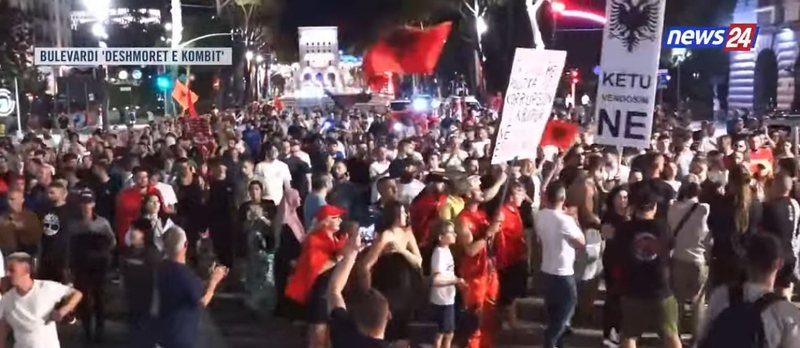 &ldquo;Nes&euml;r m&euml; shum&euml;&rdquo;/ Mbyllet protesta e 55-t&euml;,