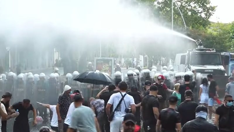 55 dit&euml; revolt&euml; p&euml;r dor&euml;heqjen e Ram&euml;s, media