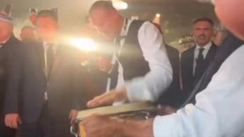 VIDEO/ Haaland &ldquo;&ccedil;mend&rdquo; dasm&euml;n e Donnarumma-s, festa