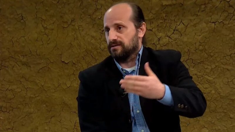 Pas disa or&euml;sh n&euml; Komisariat, lihet i lir&euml; Dritan Goxhaj